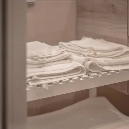 Al Cornelio * אורביאטו